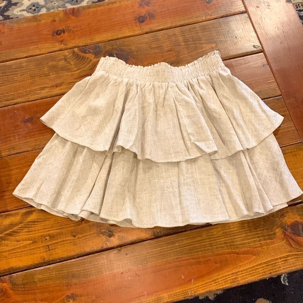 Princess Polly NWT beige tiered Greta mini skirt, size 12